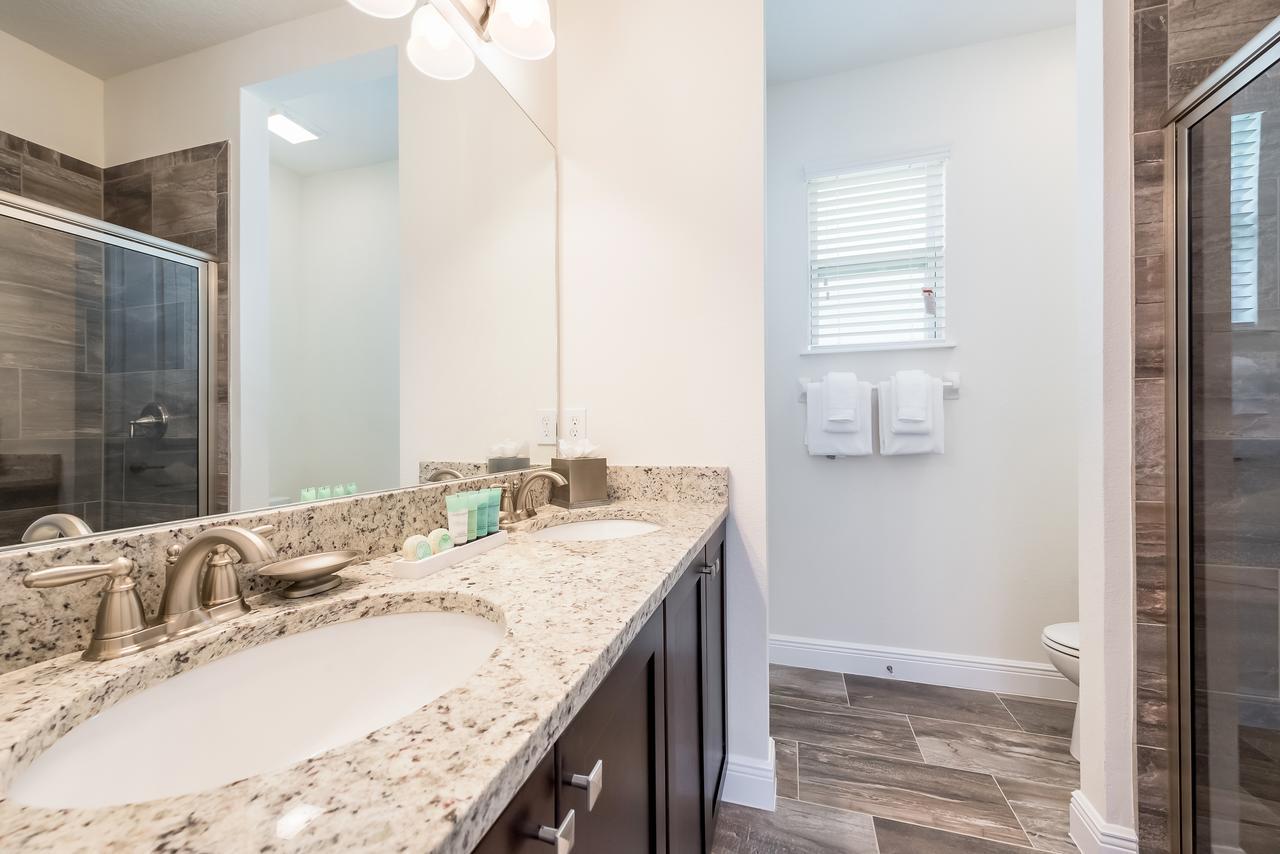 Stylish Home By Rentyl With Water Park Access Near Disney - 7497M Orlando Ngoại thất bức ảnh